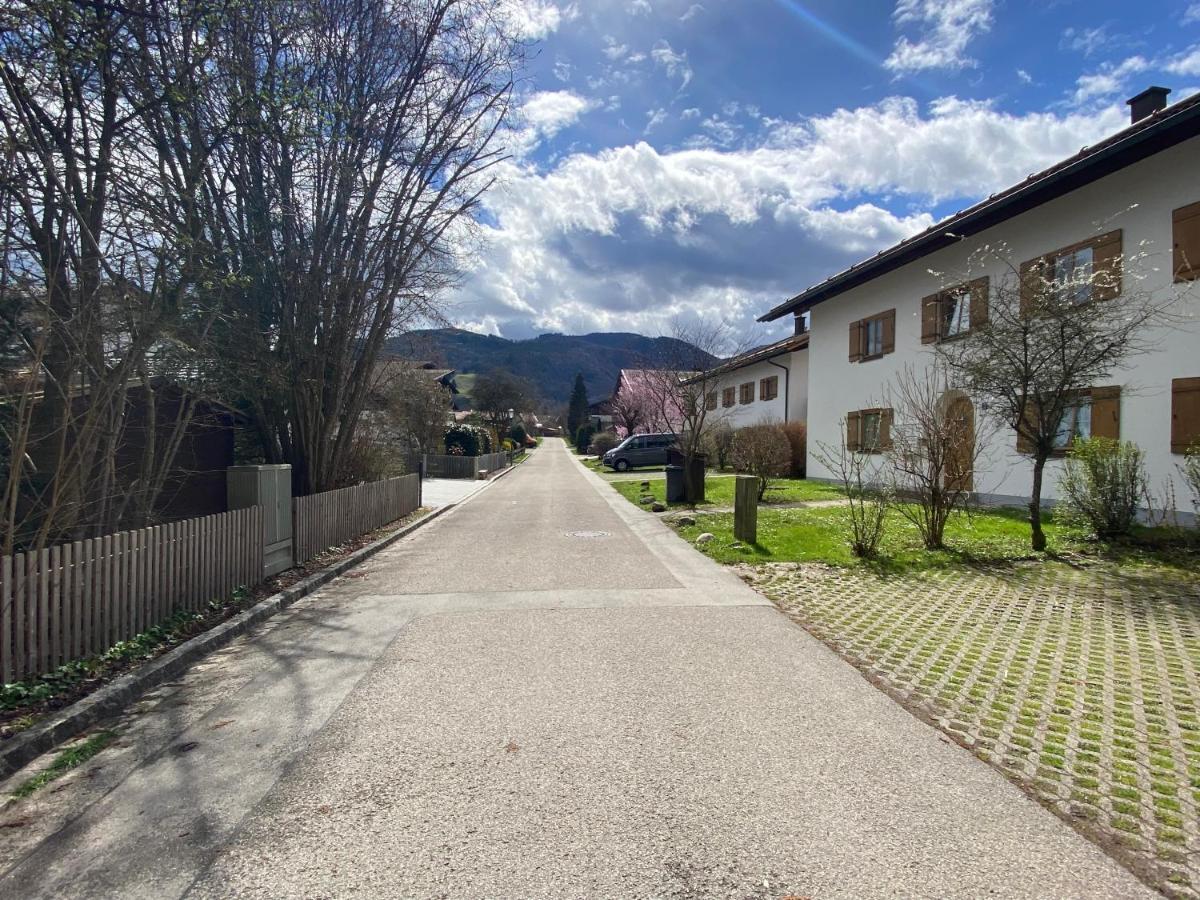 Modern Eingerichtete Wohnung Mit 2 Schlafzimmern Bergen  Extérieur photo